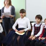 изображение: Фото 2. 2018.10.23 Елизавета Лабодина в гимназии №35. Объединение детских библиотек Тольятти