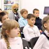 изображение: Фото 14. 2021.09.22 Встреча с Юлией Ивановой. Объединение детских библиотек Тольятти