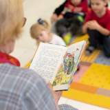 изображение: Фото 14. 2023.04.02 Бабушкины сказки в ЦДБ. Объединение детских библиотек Тольятти