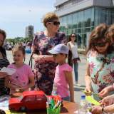 изображение: Фото 64. 2022.06.05 День города в сквере 50-летия АВТОВАЗа. Объединение детских библиотек Тольятти