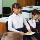 изображение: Фото 41. 2018.10.23 Елизавета Лабодина в гимназии №35. Объединение детских библиотек Тольятти